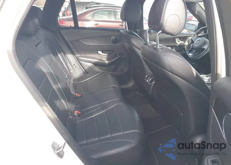 2017 Mercedes-Benz Glc 300 z USA, uszkodzony, nr VIN WDC0G4JB0HF126977